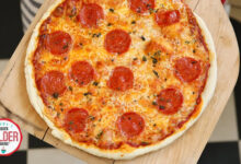 Σπιτική Πίτσα 15 λεπτών – Η πιο εύκολη συνταγή για πίτσα
